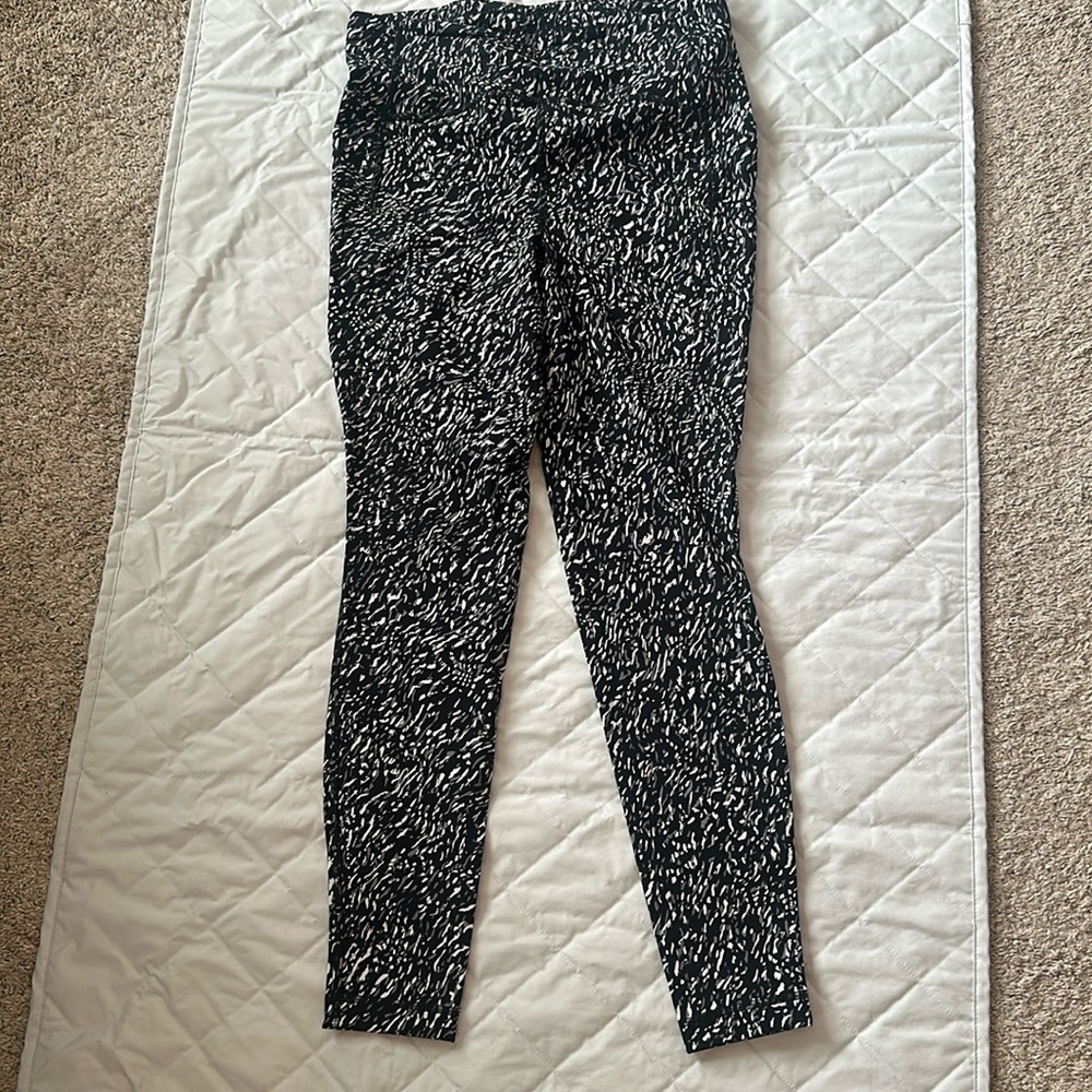 Lululemon Swift Speed High-Rise Tight 28" - Picture 2 of 4